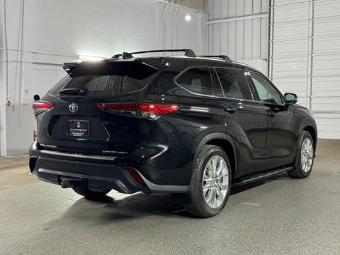 Used 2020 Toyota Highlander Limited AWD/4WD image 11