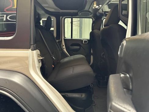 Used 2023 Jeep Wrangler Unlimited w/ 8.4" Radio Group AWD/4WD image 25