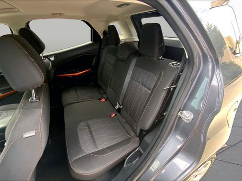 Used 2021 Ford EcoSport SE w/ SE Convenience Package FWD image 21