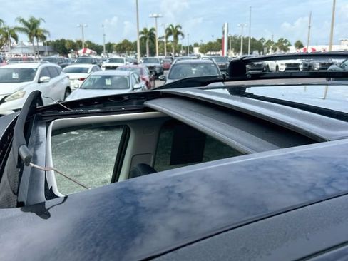 Certified 2025 Nissan Pathfinder Platinum w/ Cargo Package FWD image 20