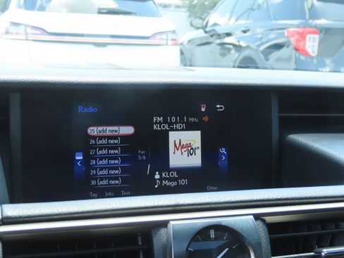 Used 2019 Lexus IS 300 F Sport w/ F Sport Package RWD image 29