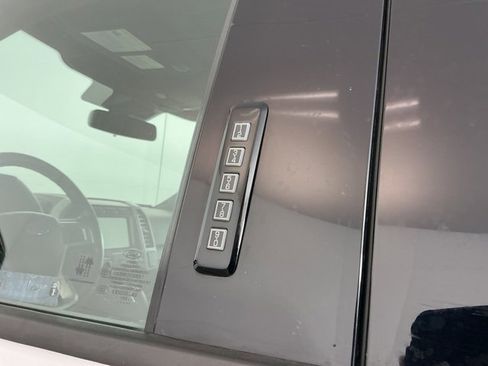 Used 2020 Ford F150 Lariat w/ Equipment Group 502A Luxury image 11