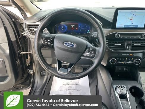 Used 2020 Ford Escape Titanium AWD/4WD image 21