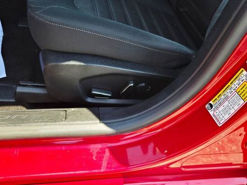 Used 2020 Ford Fusion SE FWD image 14