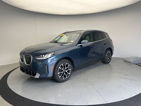 Used 2026 BMW X3 xDrive30i AWD/4WD image 2