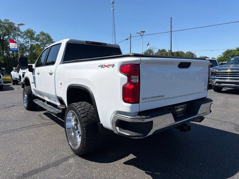 Used 2024 Chevrolet Silverado 2500 LT w/ Snow Plow Prep/Camper Package AWD/4WD image 3