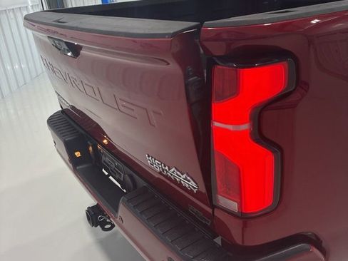 Used 2025 Chevrolet Silverado 2500 High Country AWD/4WD image 9