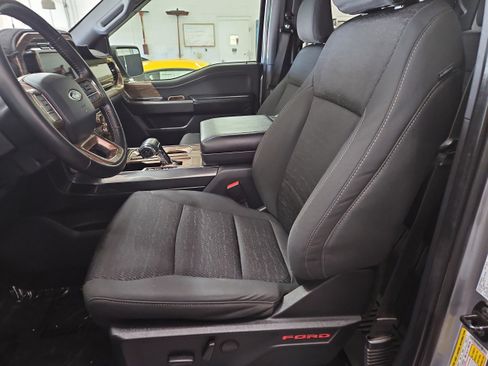 Used 2022 Ford F150 XLT w/ Equipment Group 302A High image 9