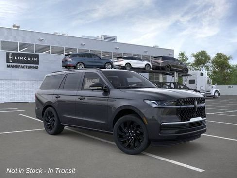New 2026 Lincoln Navigator Reserve w/ Jet Appearance Package AWD/4WD image 7
