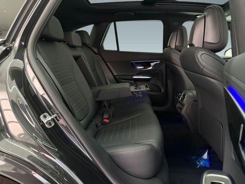 New 2026 Mercedes-Benz GLC 300 image 24
