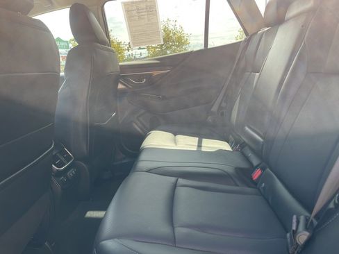 Used 2021 Subaru Outback Limited image 14