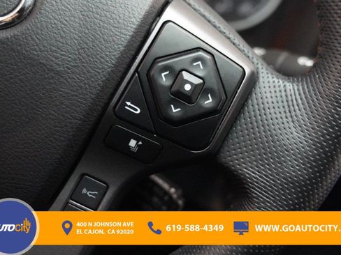 Used 2022 Toyota Tacoma TRD Sport image 18