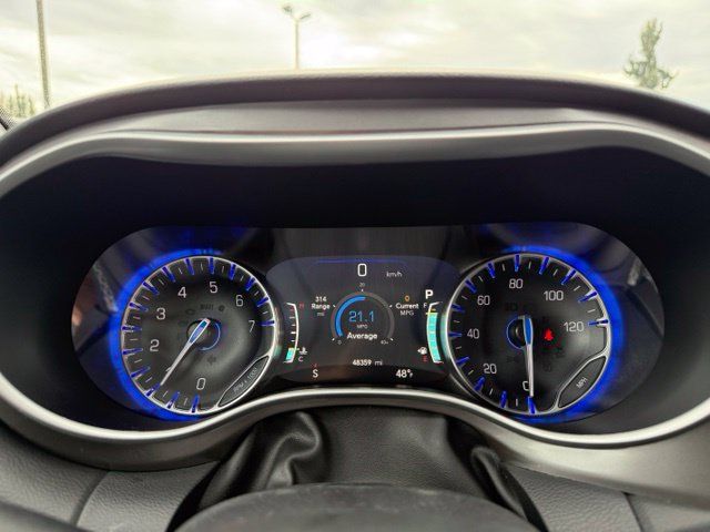 Used 2025 Chrysler Pacifica Select FWD image 27