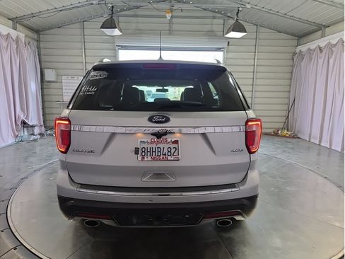 Used 2019 Ford Explorer Limited w/ Class III Trailer Tow Package image 10