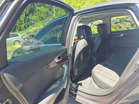 Used 2019 Audi A4 2.0T Premium Plus w/ Premium Plus Package FWD image 12