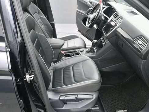 Used 2020 Volkswagen Tiguan SEL Premium R-Line w/ 3rd Row Seat Package AWD/4WD image 15