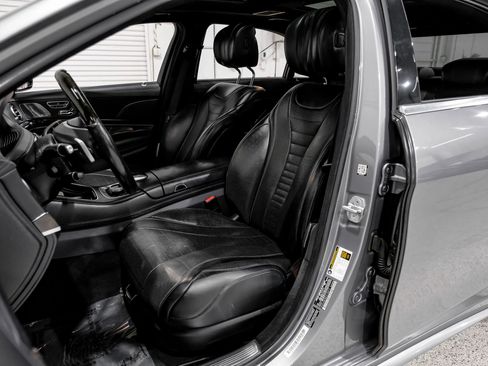 Used 2015 Mercedes-Benz S 550 Sedan w/ Sport Package w/ Sport Package image 39