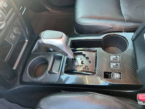 Used 2023 Toyota 4Runner TRD Off-Road Premium w/ Moonroof Package AWD/4WD image 18