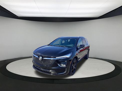Used 2024 Buick Enclave Essence w/ Experience Buick Package image 4