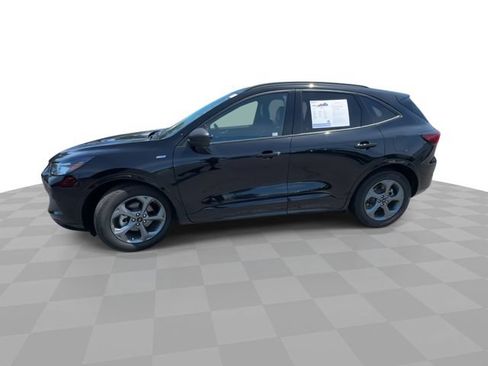 Used 2023 Ford Escape ST-Line w/ Tech Pack #1 FWD image 5