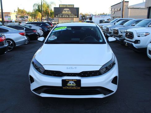 Used 2023 Kia Forte LXS FWD image 3