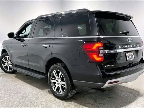 Used 2024 Ford Expedition Limited image 4