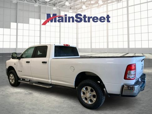 Used 2024 RAM 3500 Big Horn image 3