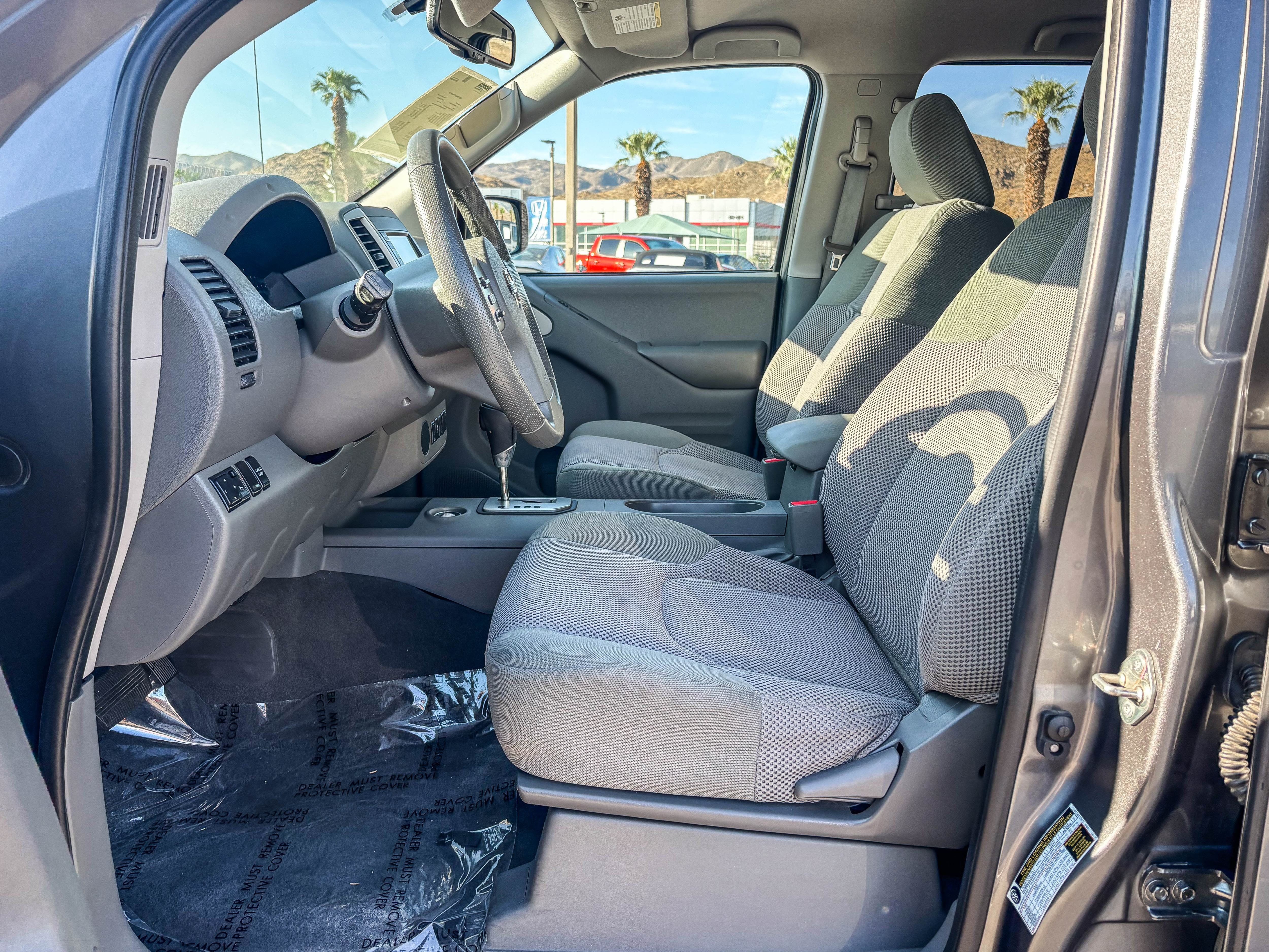 Used 2020 Nissan Frontier SV w/ Midnight Edition Floor Mats RWD image 20