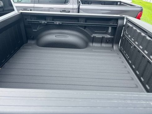 New 2026 RAM 1500 Laramie AWD/4WD image 5