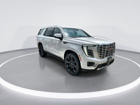 New 2026 GMC Yukon Denali w/ Denali Reserve Package AWD/4WD image 2