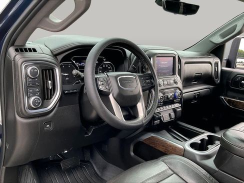 Used 2021 GMC Sierra 3500 Denali w/ Denali Ultimate Package AWD/4WD image 17