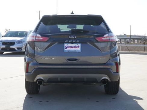 Used 2024 Ford Edge Titanium image 8