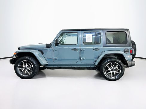 Used 2024 Jeep Wrangler Sport S w/ Convenience Group image 4
