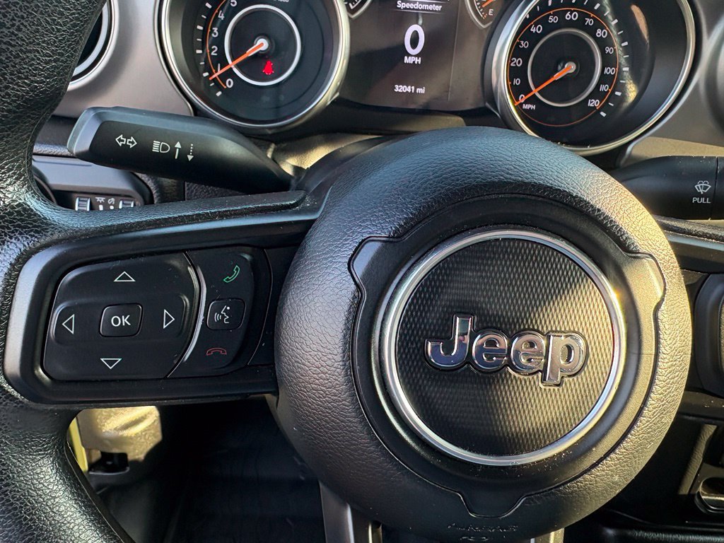 Used 2022 Jeep Wrangler Sport AWD/4WD image 18