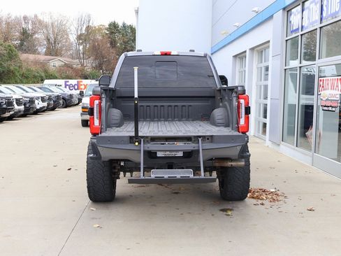 Used 2023 Ford F250 Platinum w/ FX4 Off-Road Package image 35