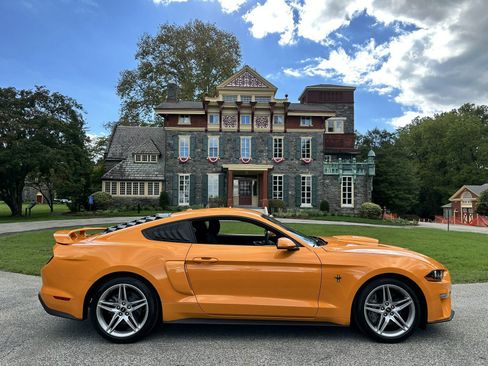 Used 2019 Ford Mustang Coupe w/ Ecoboost Performance Package RWD image 12