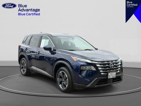 Used 2024 Nissan Rogue SV FWD image 4