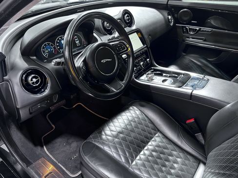 Used 2018 Jaguar XJ L Supercharged image 13