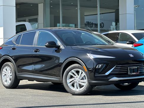 New 2026 Buick Envista Preferred image 2