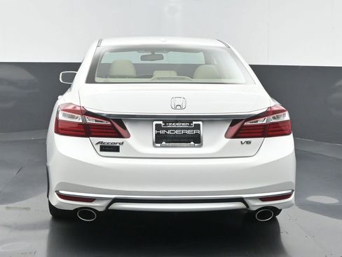 Used 2017 Honda Accord EX-L image 14