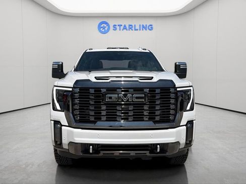Certified 2024 GMC Sierra 3500 Denali Ultimate AWD/4WD image 15