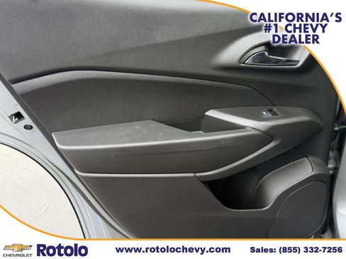 Used 2025 Chevrolet Trax LT FWD image 15