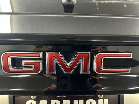 Used 2024 GMC Acadia Elevation AWD/4WD image 31
