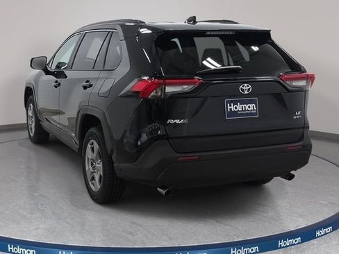 Used 2025 Toyota RAV4 LE AWD/4WD image 7