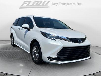 Used 2025 Toyota Sienna XLE