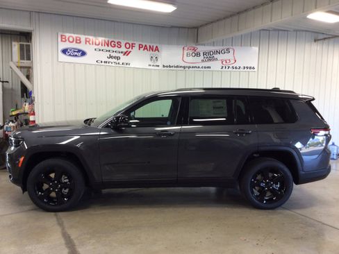 New 2025 Jeep Grand Cherokee L Limited w/ Black Appearance Package image 2