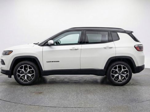 Used 2025 Jeep Compass Limited image 5