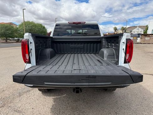 New 2026 GMC Sierra 1500 AT4X w/ LPO, Black Badging Package AWD/4WD image 22