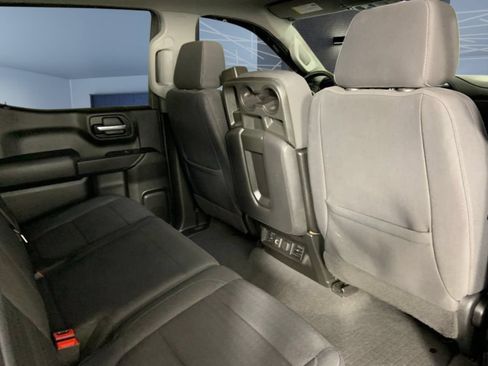 Used 2021 Chevrolet Silverado 1500 LT w/ Z71 Off-Road Package AWD/4WD image 12