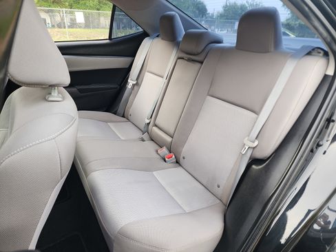 Used 2016 Toyota Corolla LE FWD image 19